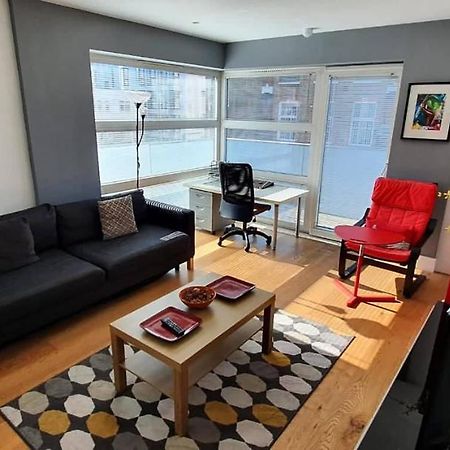 Bright & Spacious Double Bedroom With Ensuite And Concierge! Paid Parking Available Londra Esterno foto