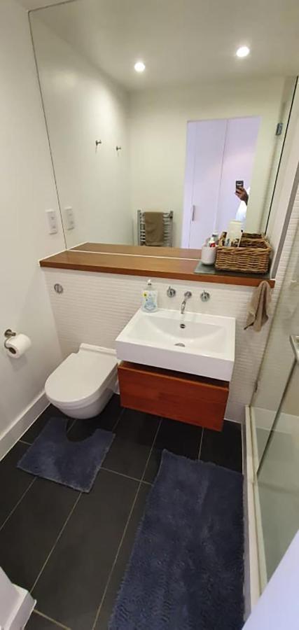 Bright & Spacious Double Bedroom With Ensuite And Concierge! Paid Parking Available Londra Esterno foto