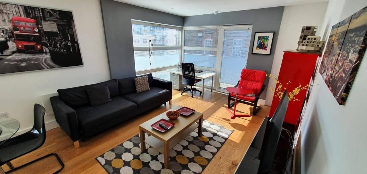 Bright & Spacious Double Bedroom With Ensuite And Concierge! Paid Parking Available Londra Esterno foto